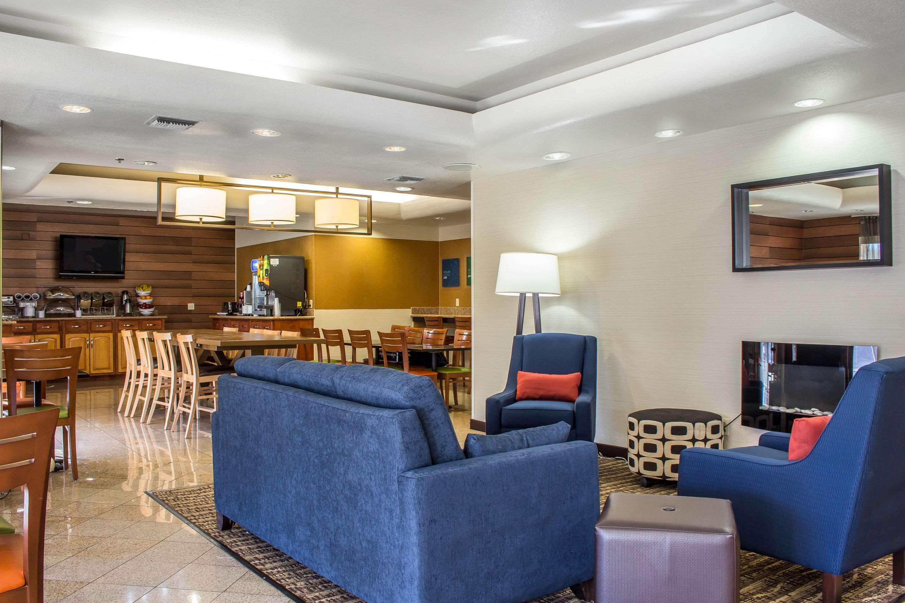 Comfort Inn & Suites Near Kino Sports Complex Drexel Heights Exteriör bild