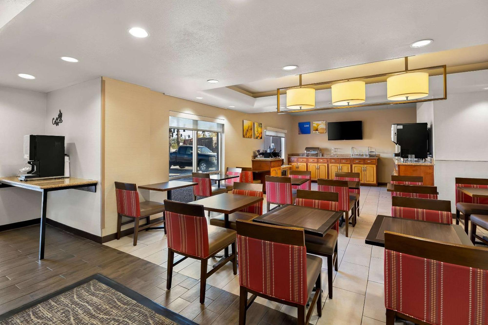 Comfort Inn & Suites Near Kino Sports Complex Drexel Heights Exteriör bild