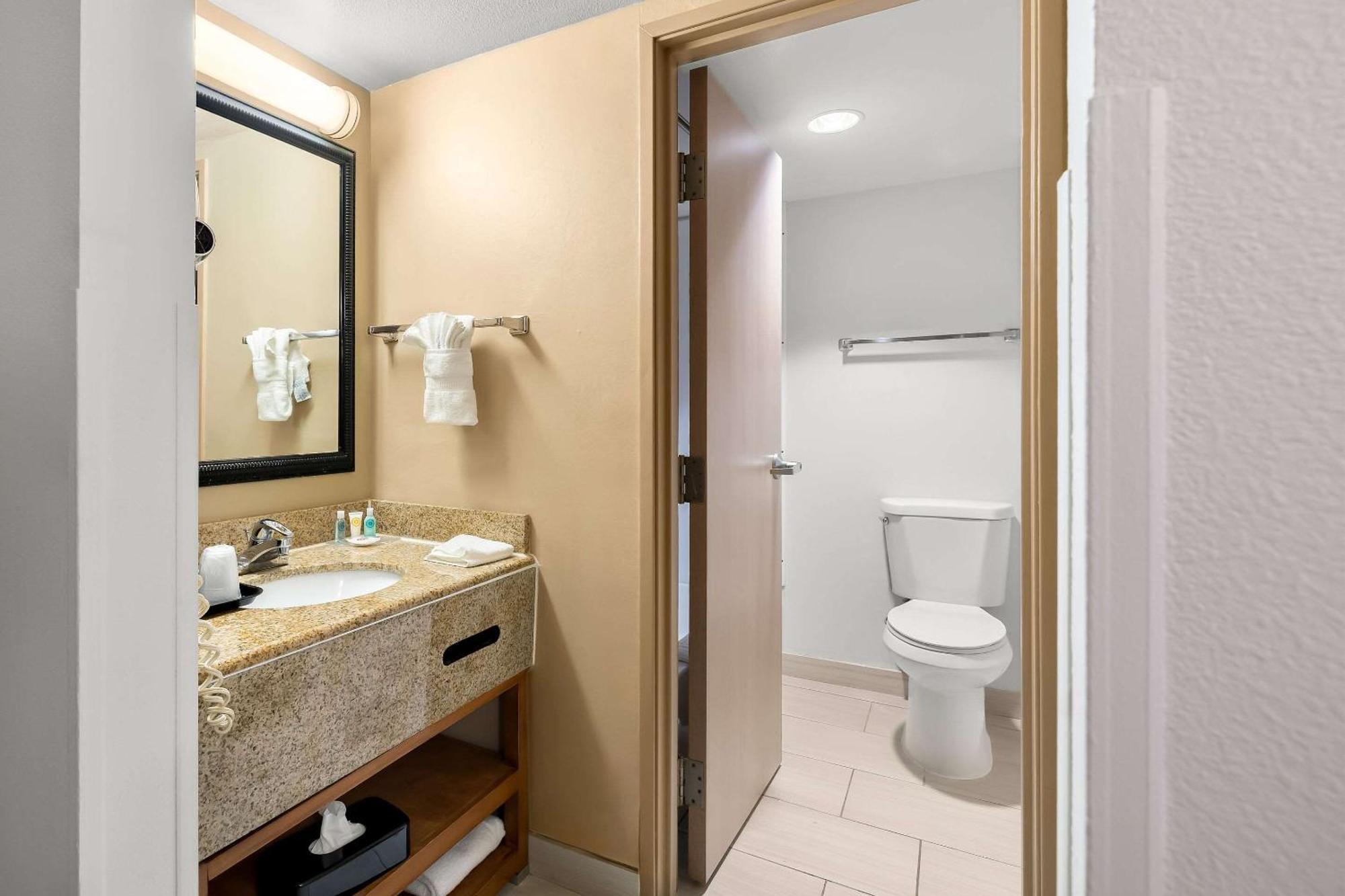 Comfort Inn & Suites Near Kino Sports Complex Drexel Heights Exteriör bild