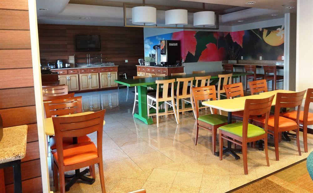 Comfort Inn & Suites Near Kino Sports Complex Drexel Heights Exteriör bild